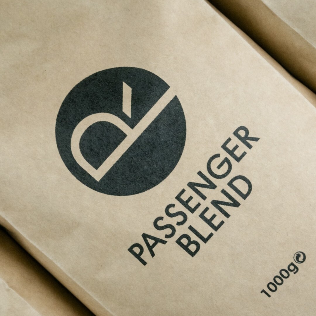 https://www.passenger-coffee.de/wp-content/uploads/2022/03/passenger-blend-uai-1080x1440-1-uai-1080x1080.jpg
